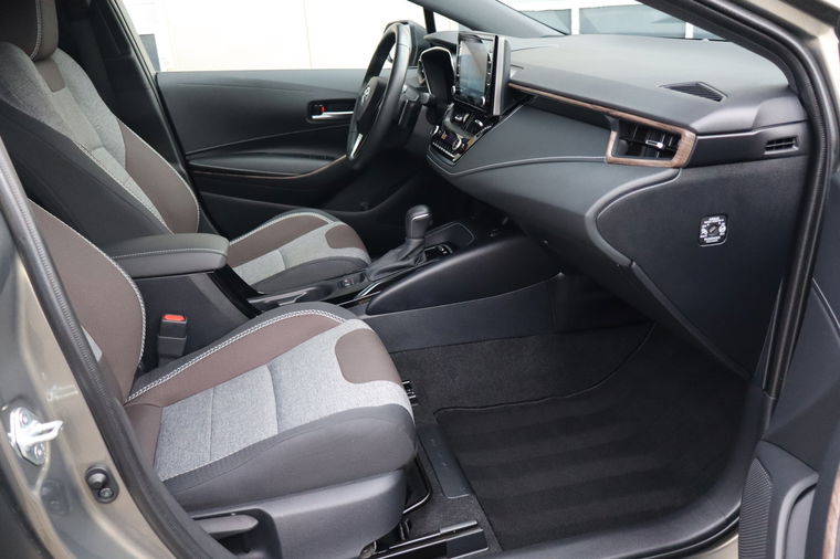 Toyota Corolla Touring Sports