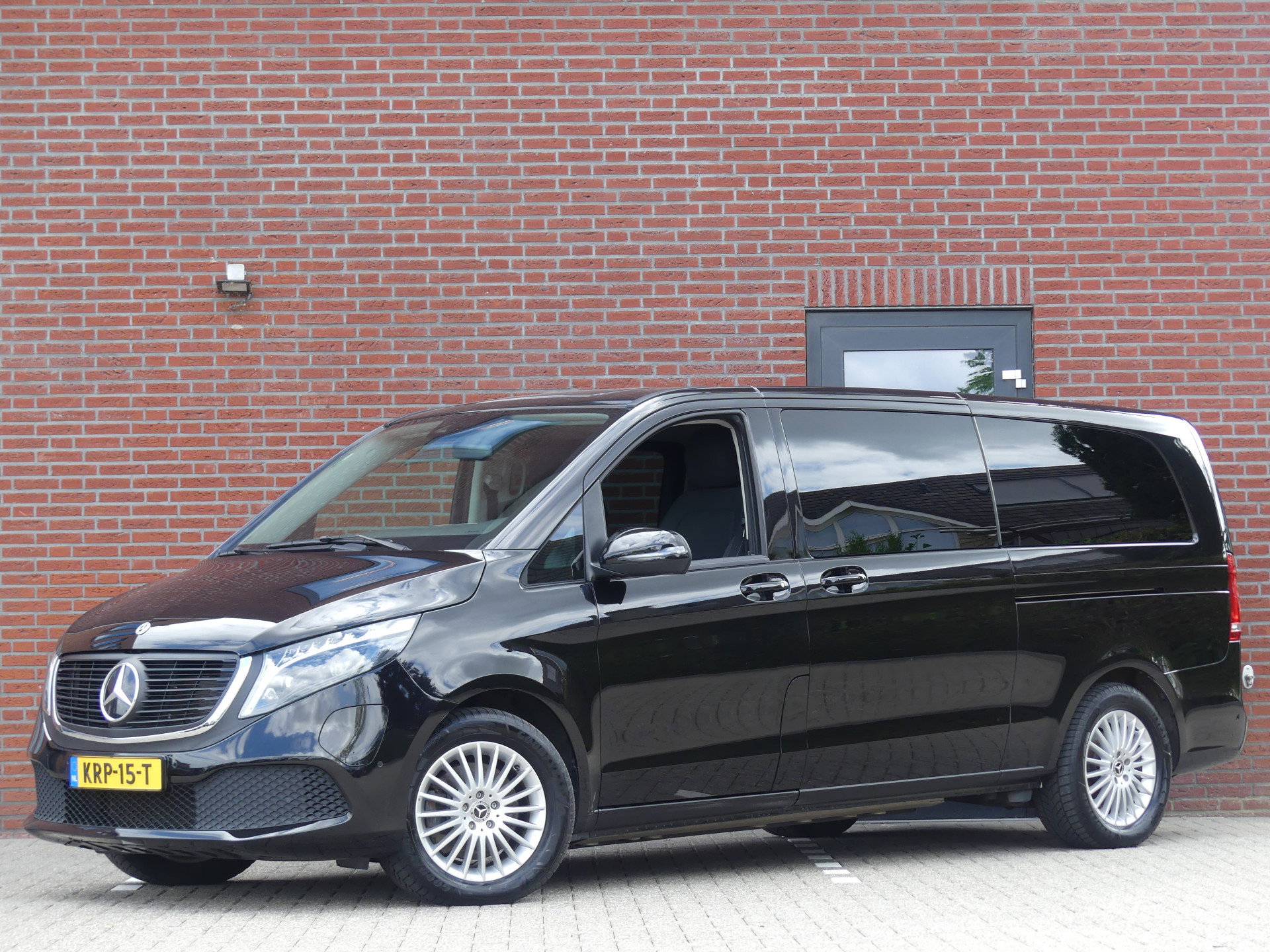 Foto van Mercedes-Benz EQV
