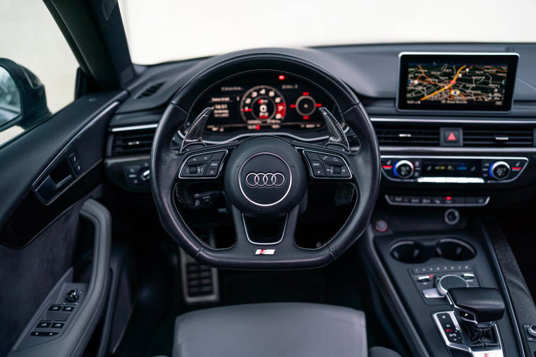 Audi S5