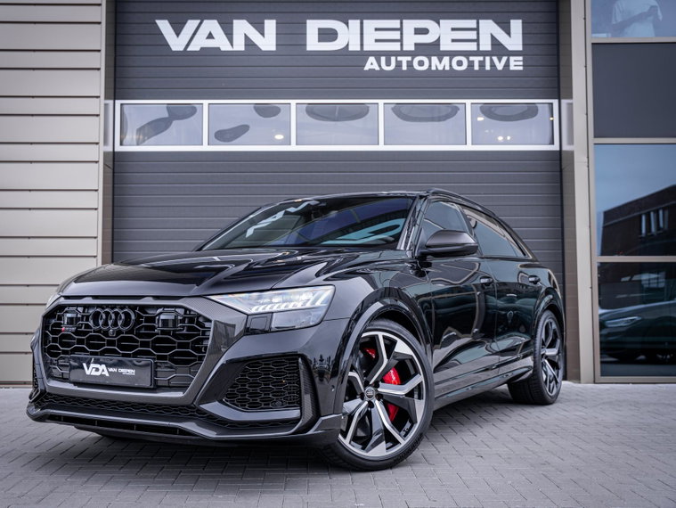 Audi RSQ8