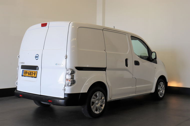 Nissan E-NV200