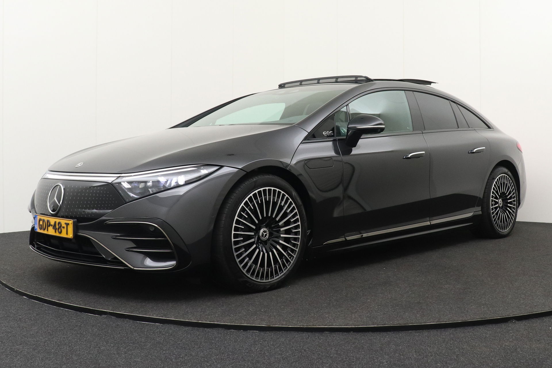 Foto van Mercedes-Benz EQS