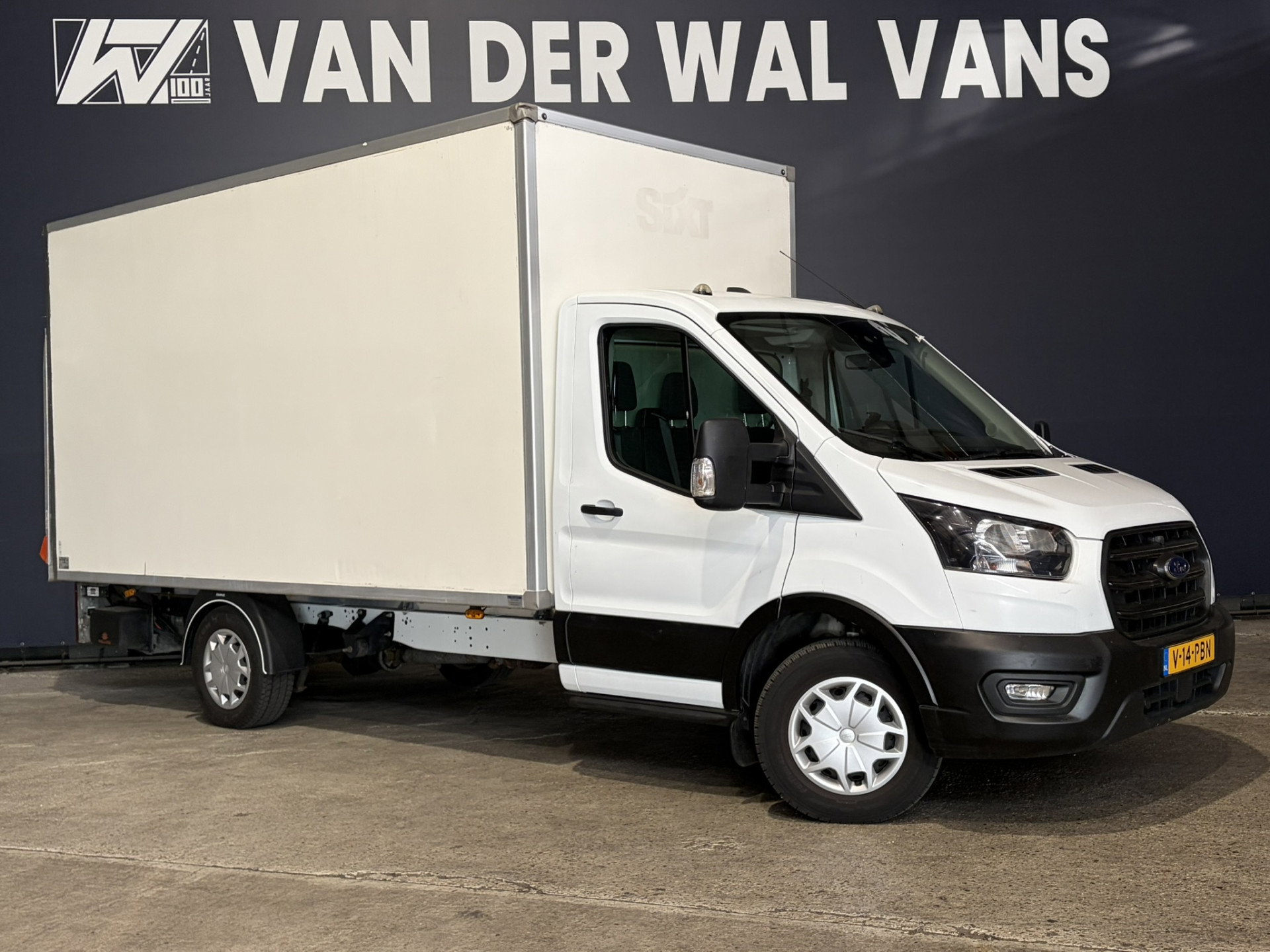 Ford Transit 2.0 TDCI 131pk Bakwagen Laadklep Euro6 Airco | 1040kg laadvermogen | Cruisecontrol | Verwarmde voorruit
