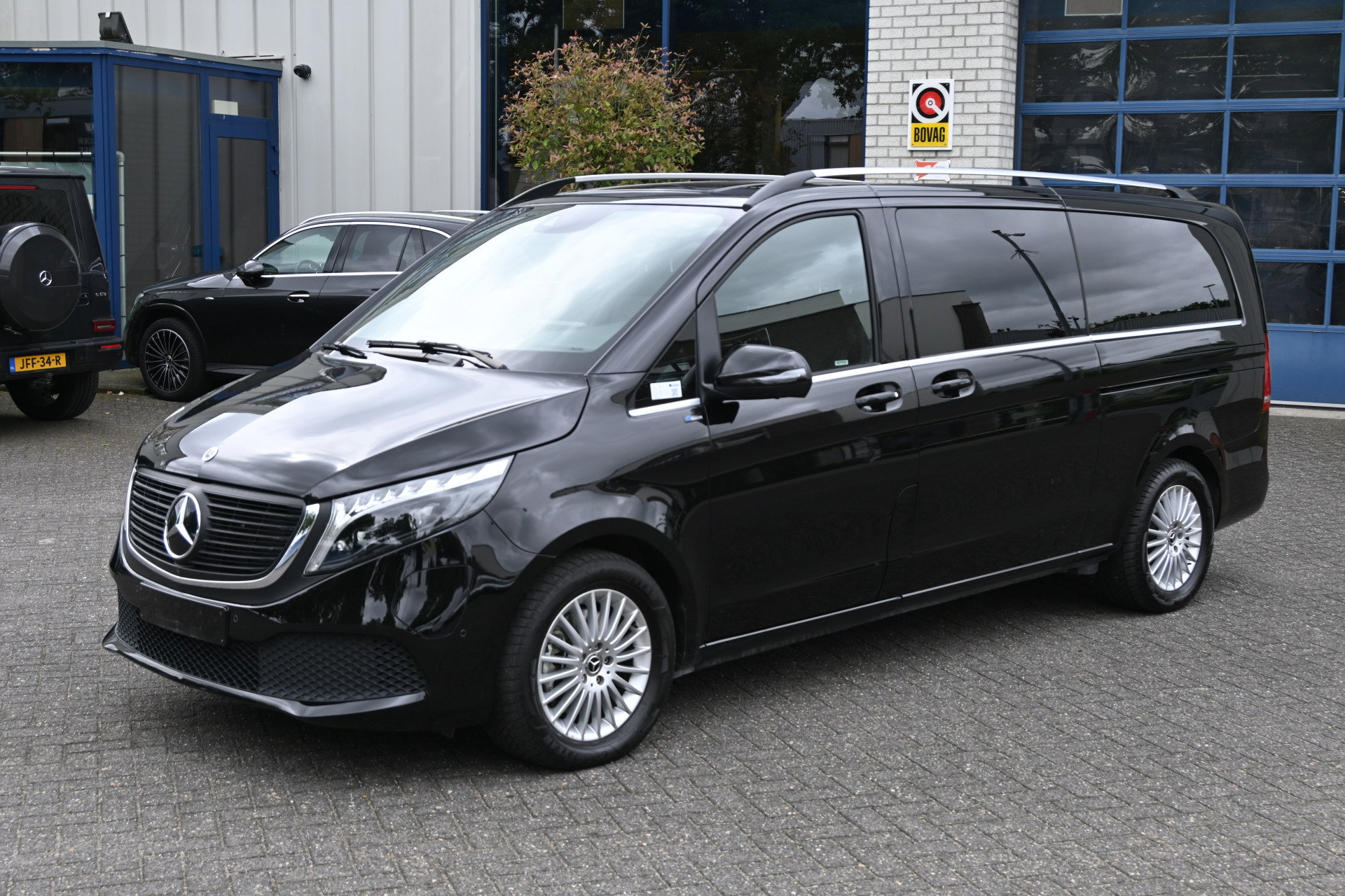 Foto van Mercedes-Benz EQV