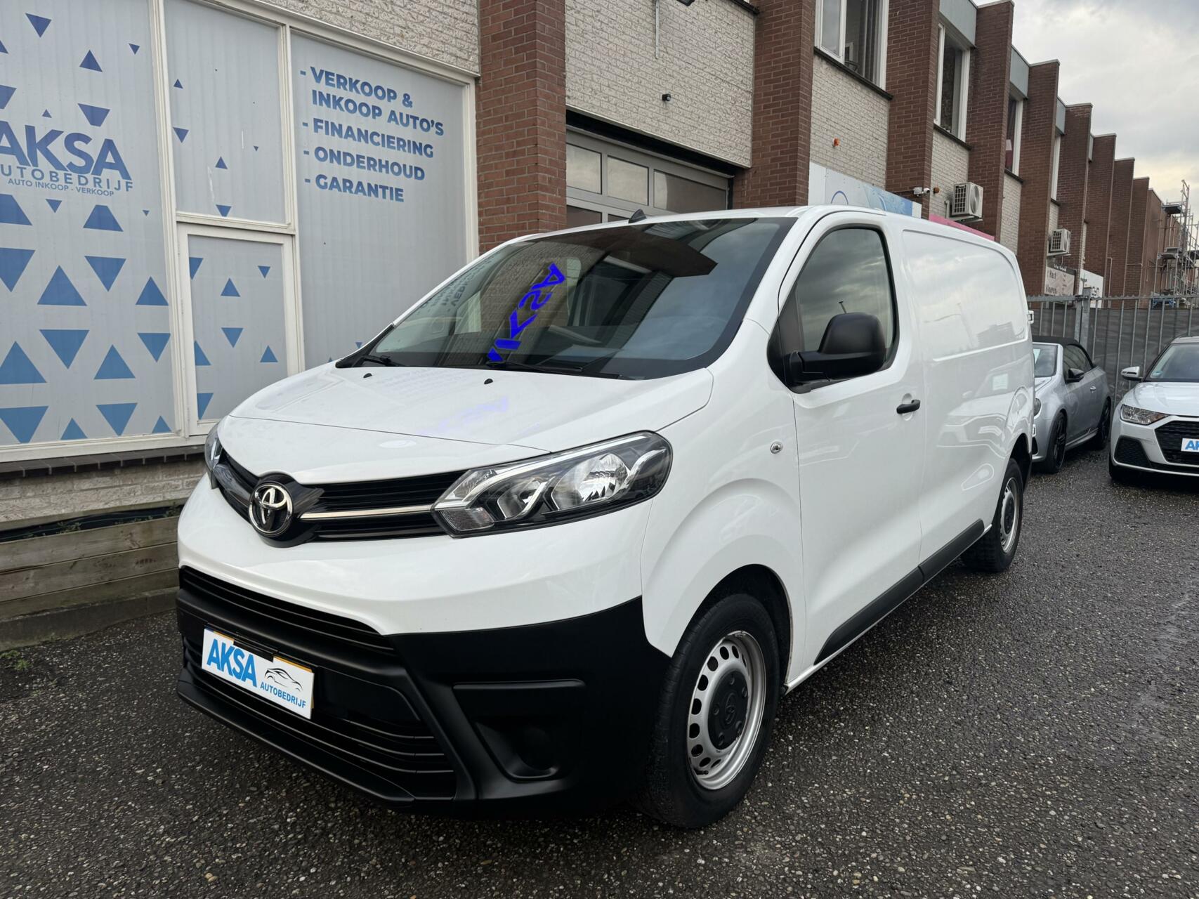 Toyota ProAce Worker