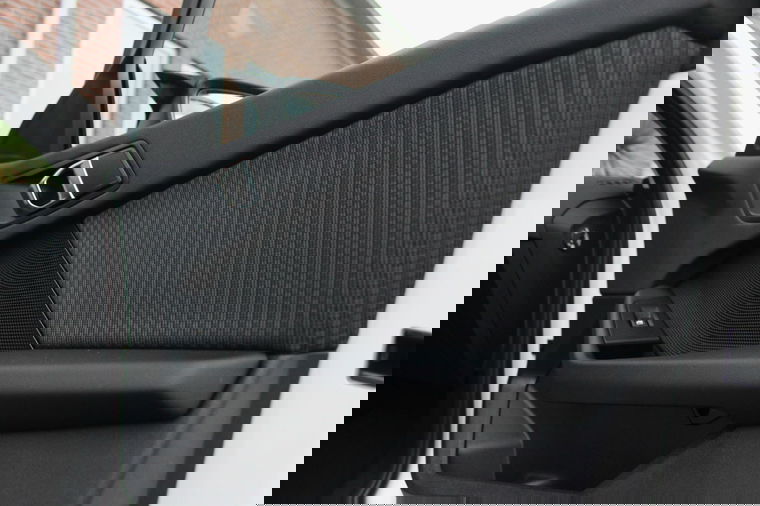 BMW 1-serie 118i F40 Executive Edition | Automaat | 1e eigenaar | NL auto | BTW auto | LED | Carplay | DAB | Sportstuur |
