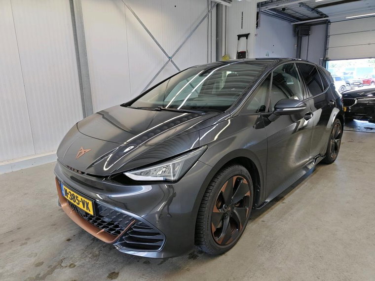 Foto van CUPRA Born