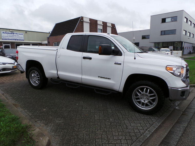 Toyota Tundra