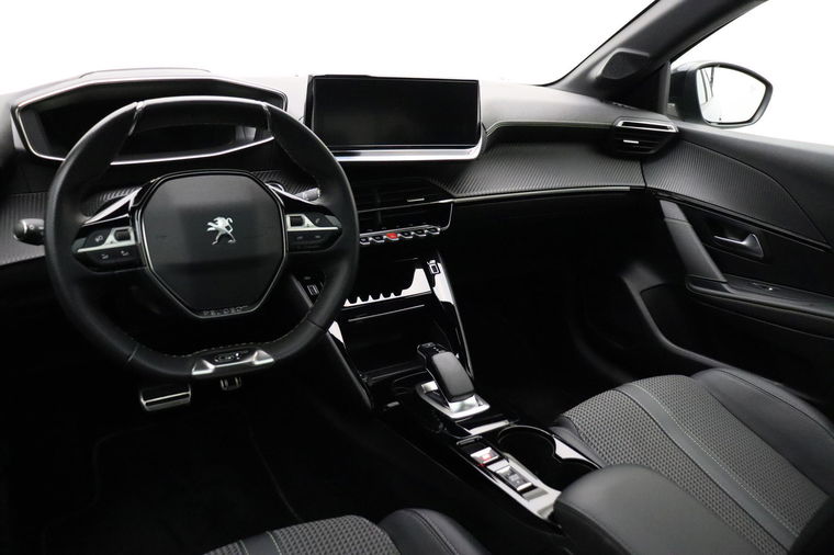 Peugeot e-208