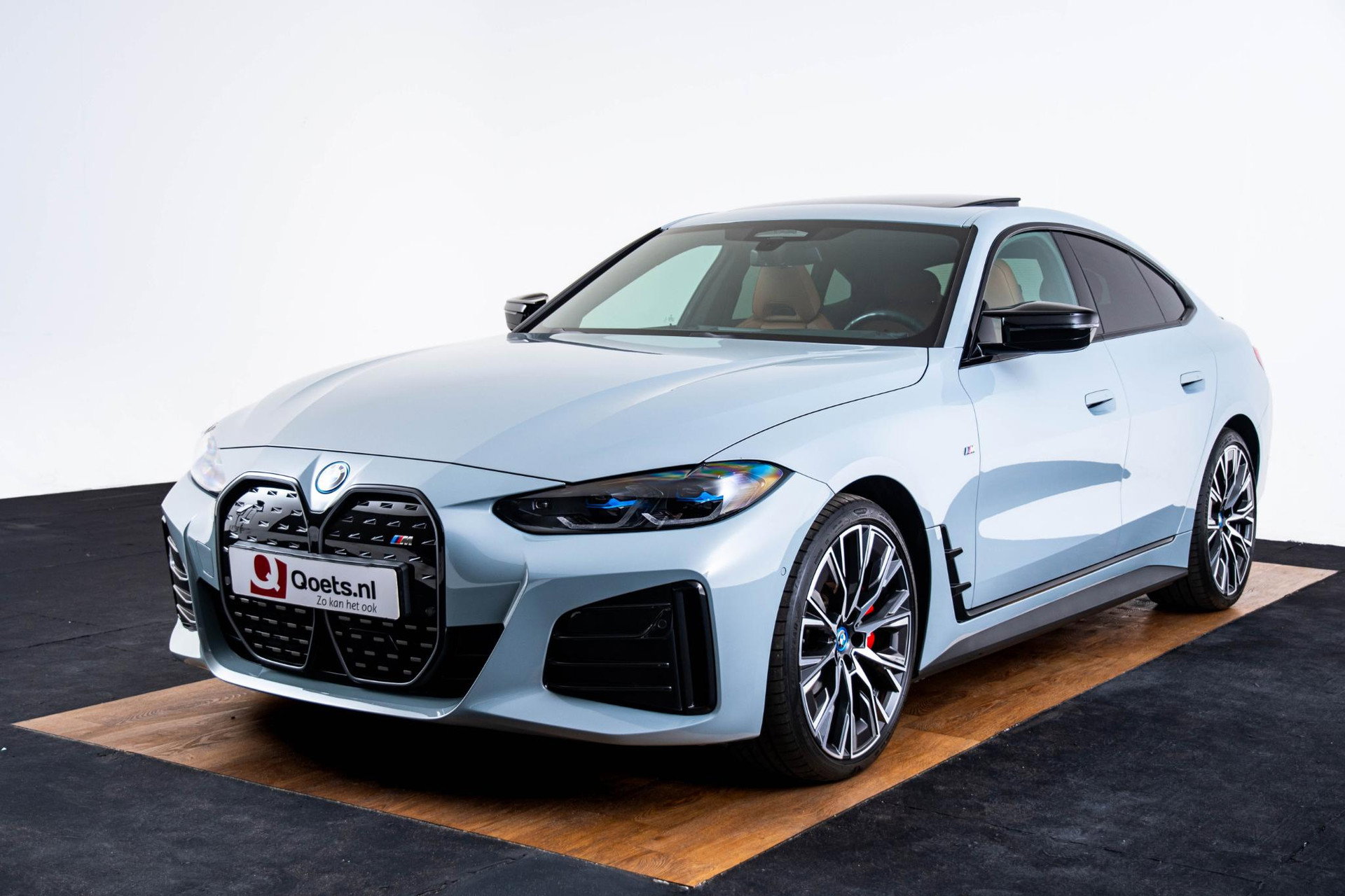 Foto van BMW i4