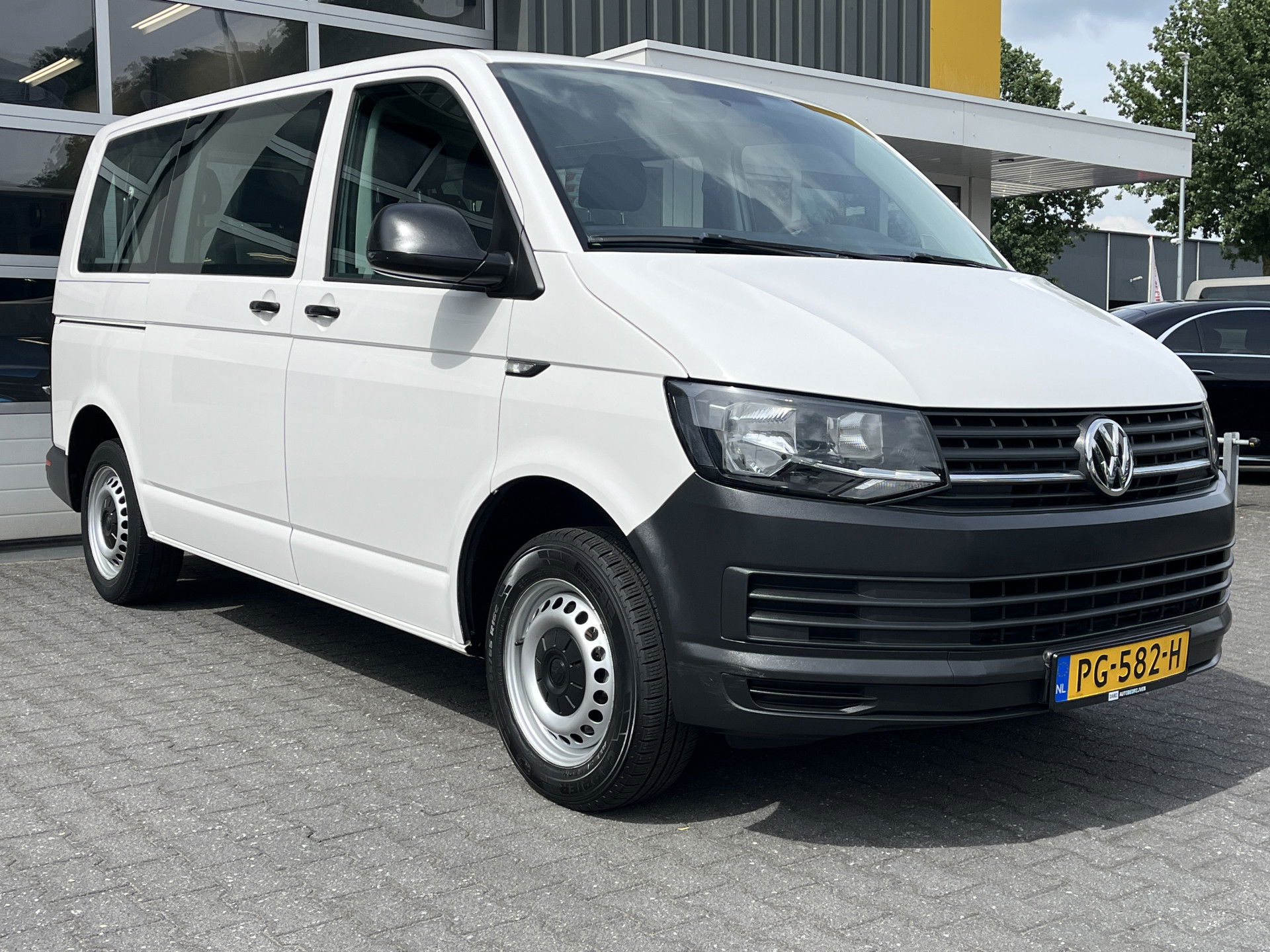 Foto van Volkswagen Transporter Kombi