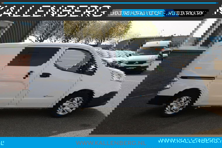Nissan E-NV200