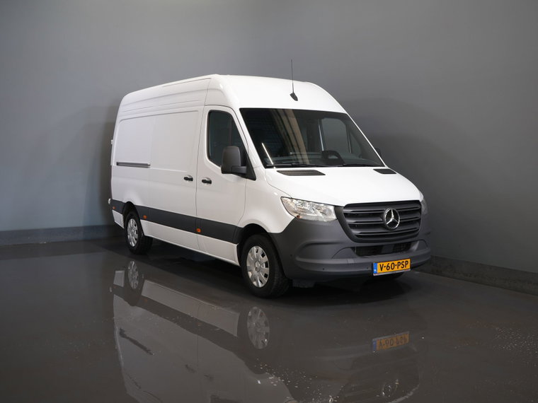 Mercedes-Benz Sprinter foto 1