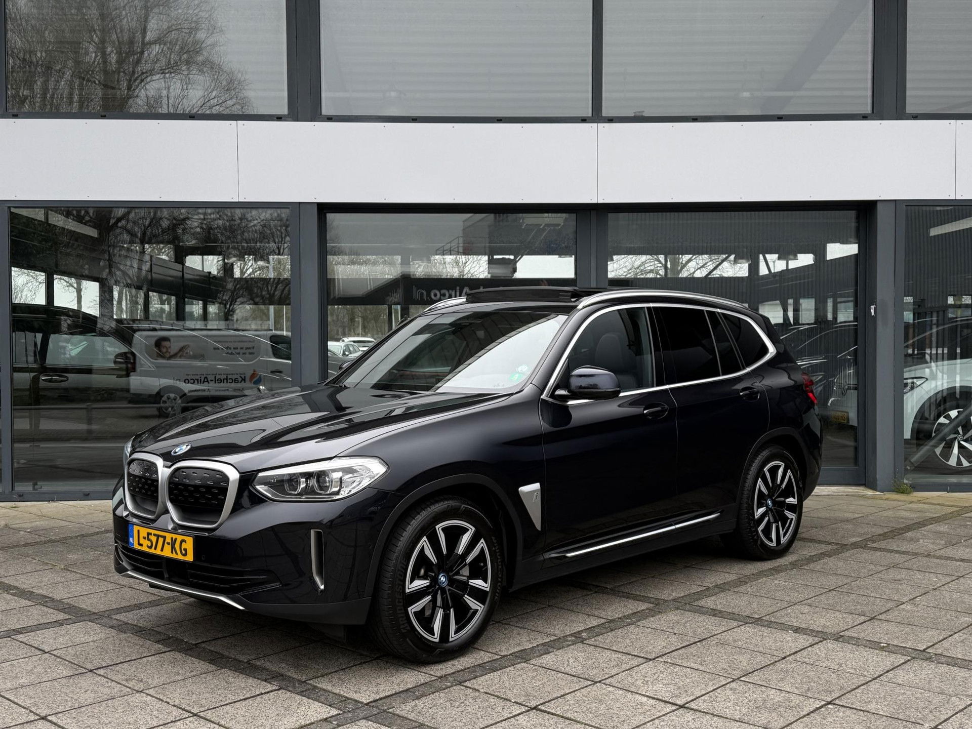 Foto van BMW iX3