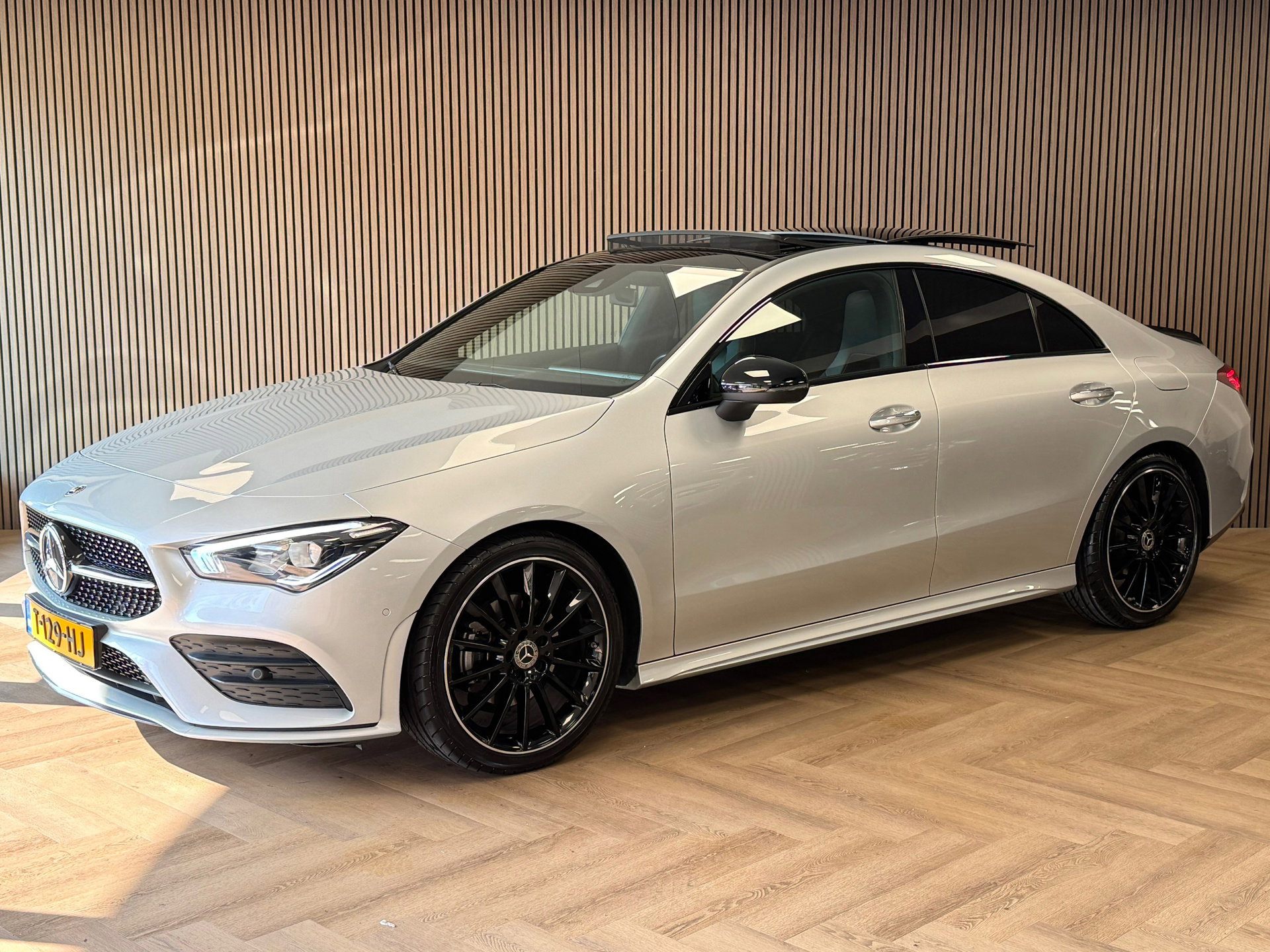 Foto van Mercedes-Benz CLA