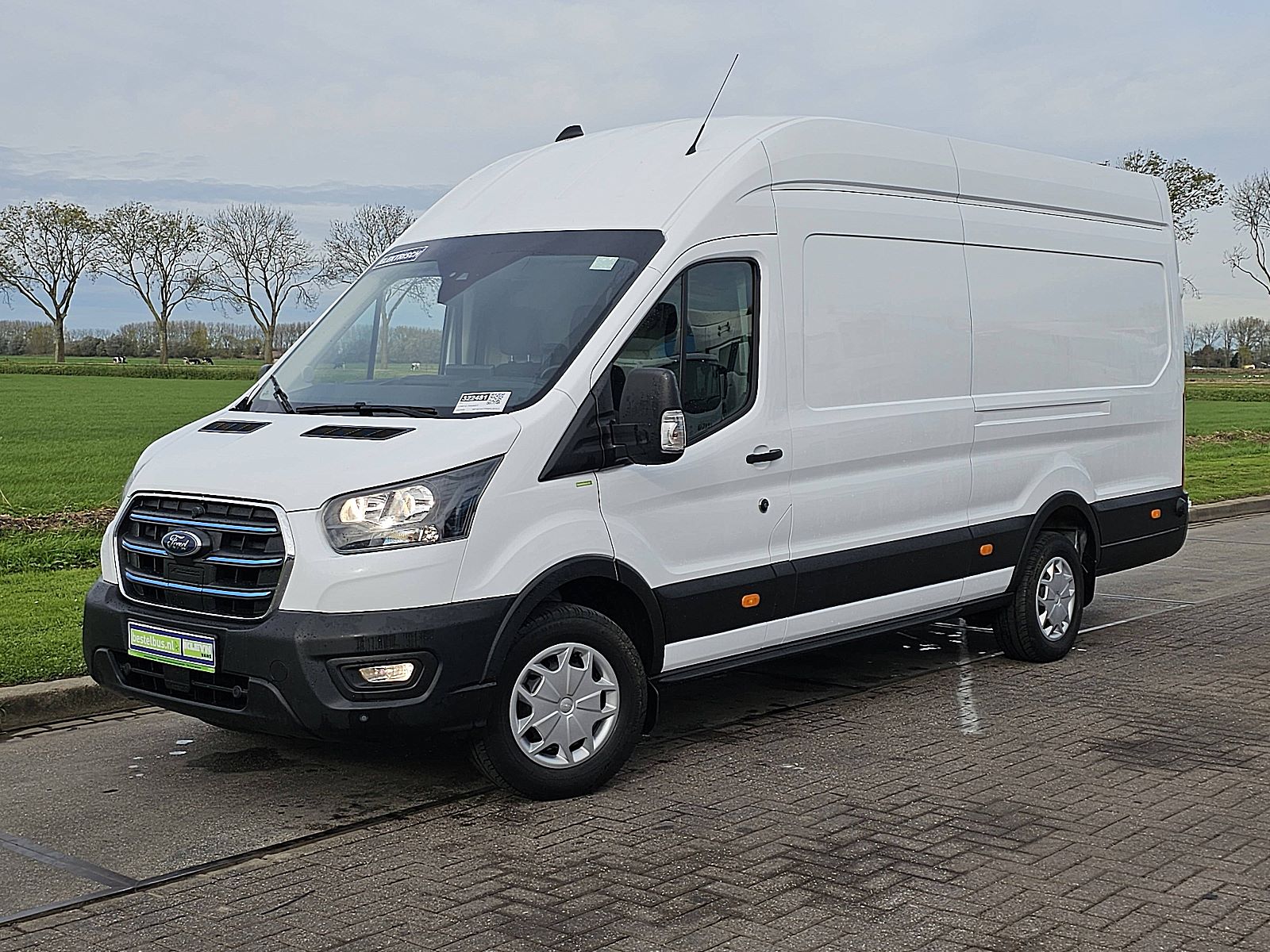 Foto van Ford E-Transit