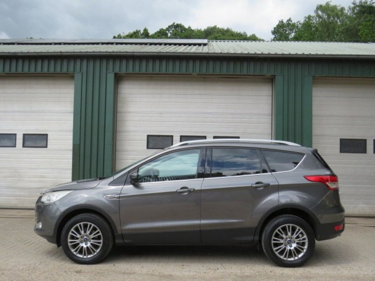 Ford Kuga foto 1