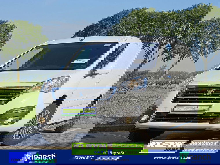 Foto van Peugeot Partner