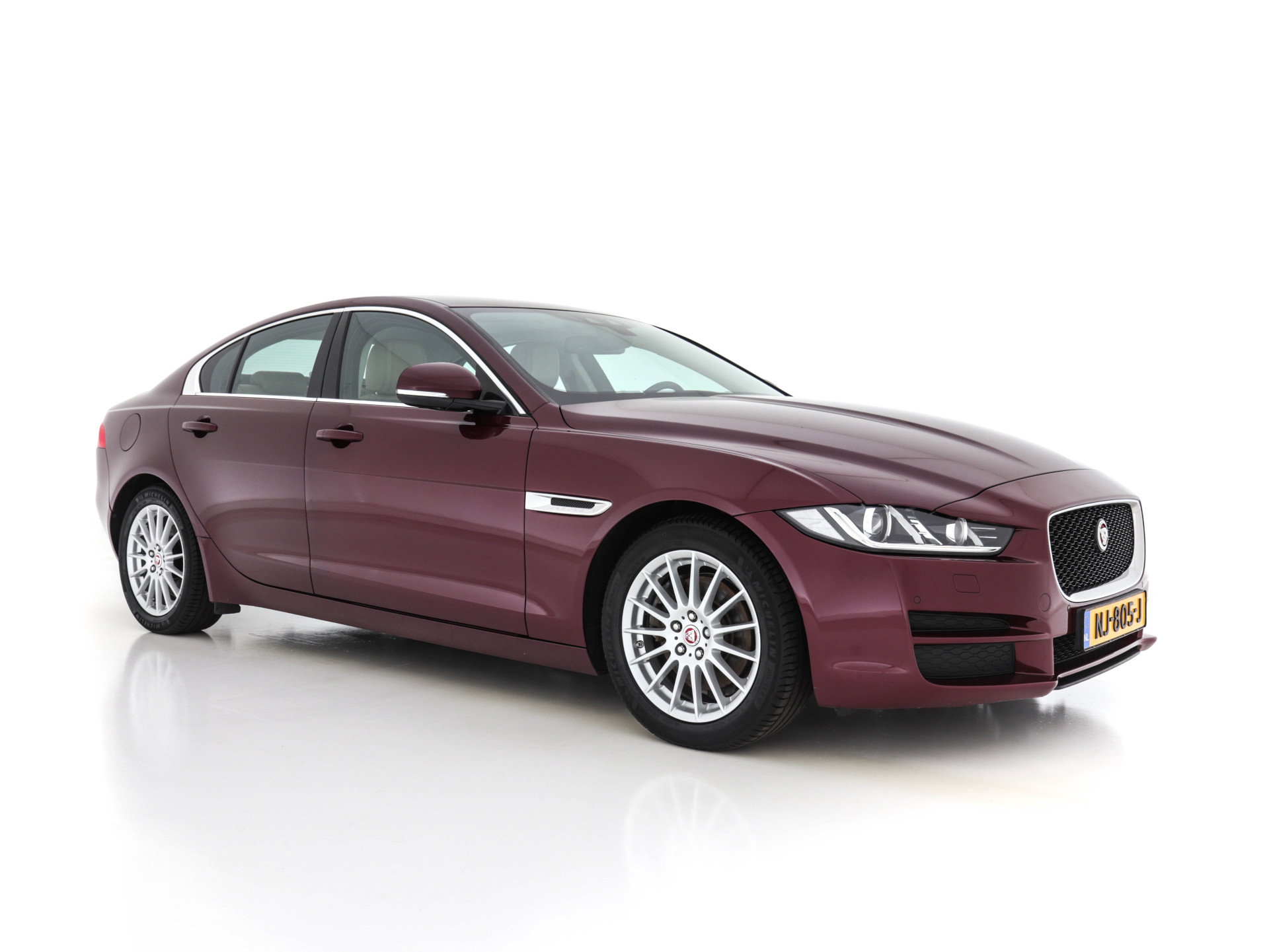 Foto van Jaguar XE