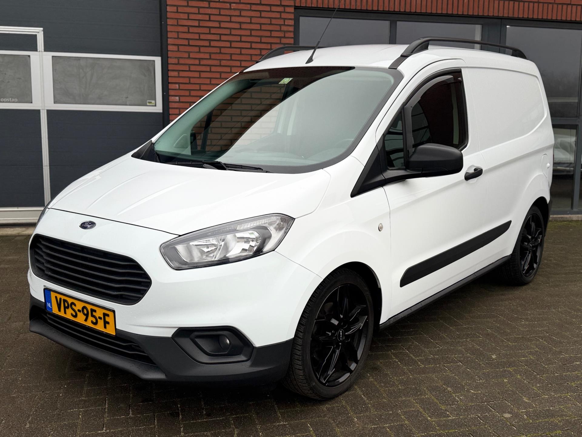 Foto van Ford Transit Courier