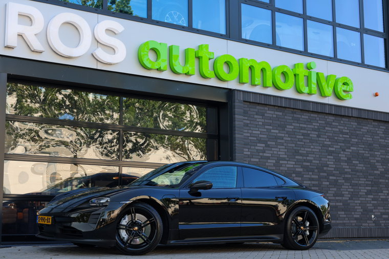 Foto van Porsche Taycan