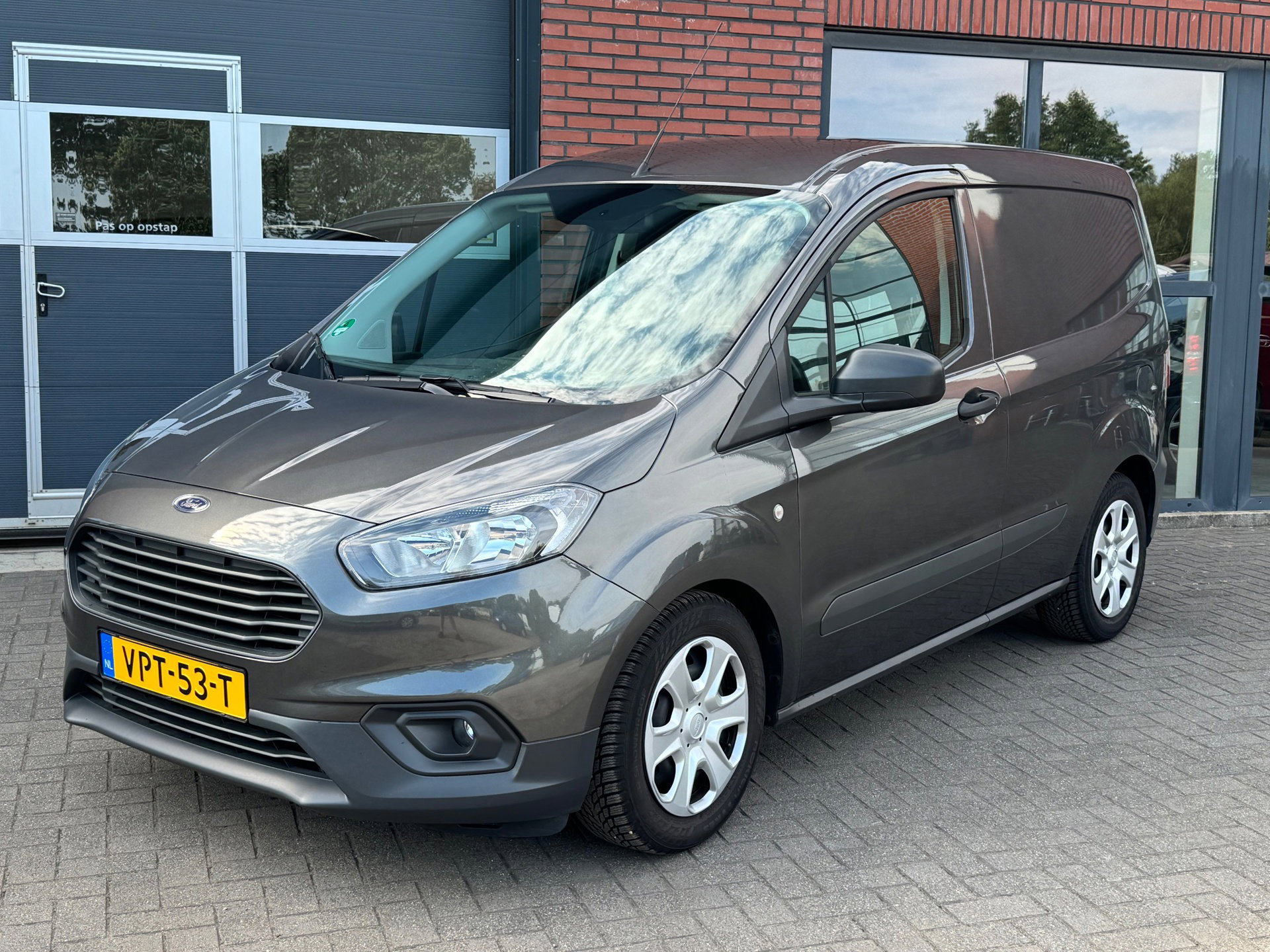 Foto van Ford Transit Courier