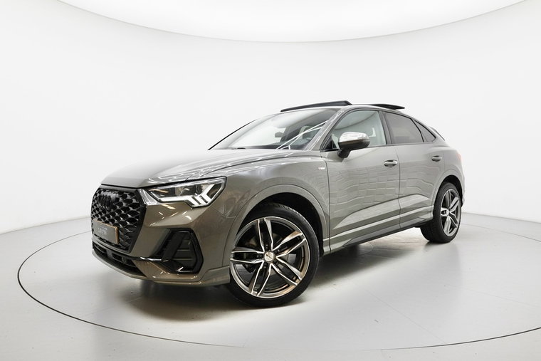 Audi Q3 foto 1