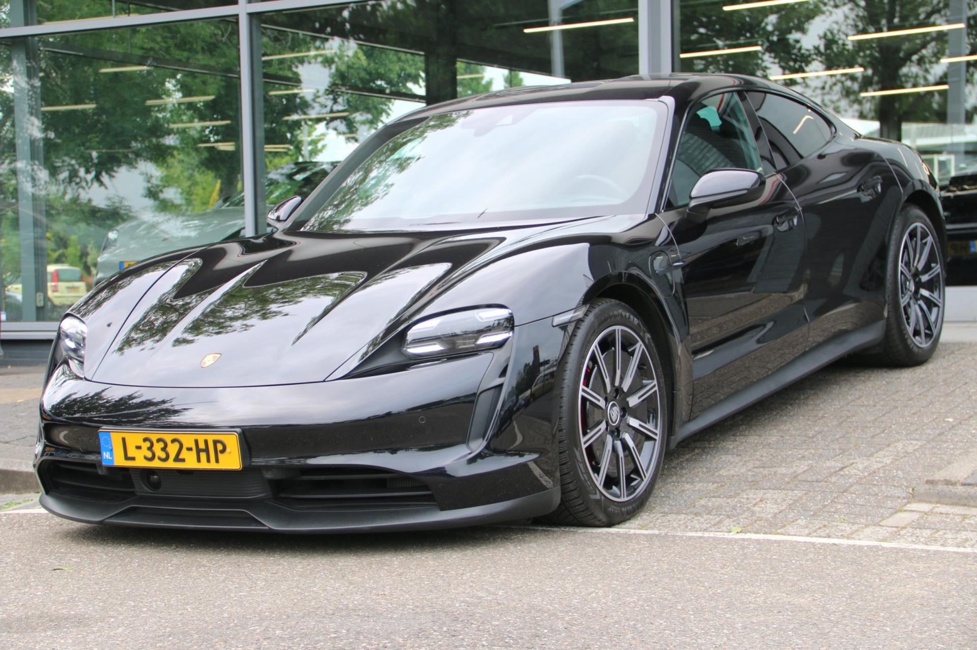 Foto van Porsche Taycan