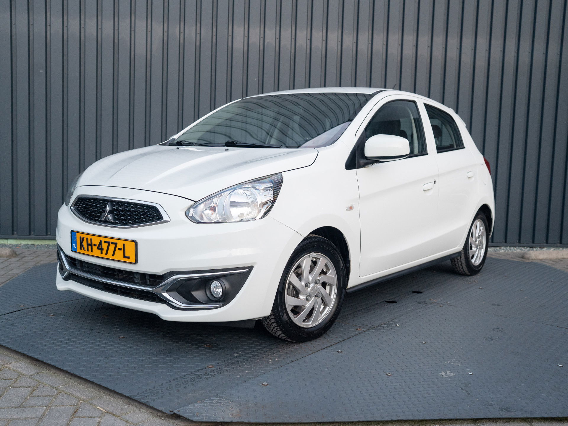 Foto van Mitsubishi Space Star