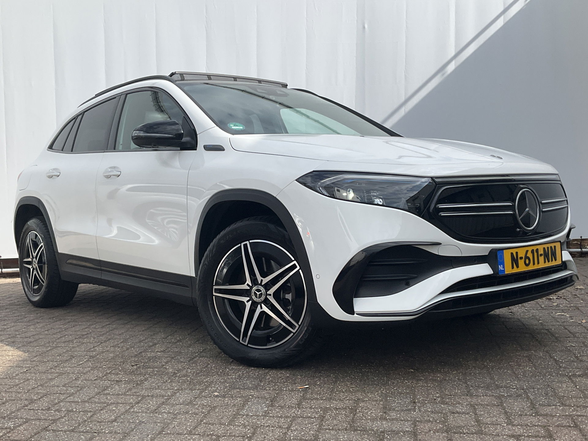 Foto van Mercedes-Benz EQA