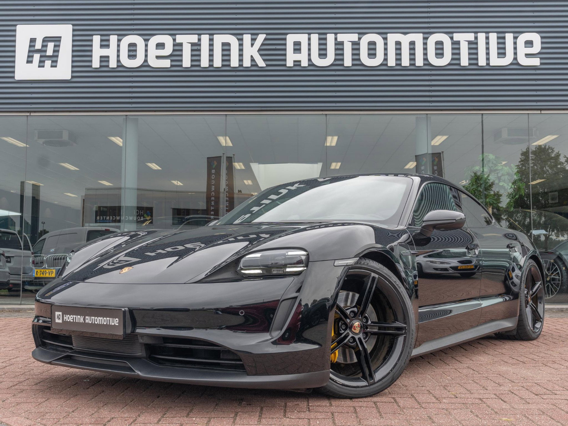 Foto van Porsche Taycan