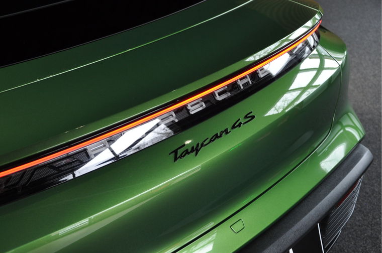 Porsche Taycan