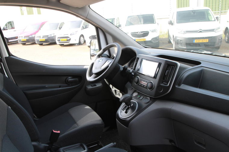 Nissan E-NV200