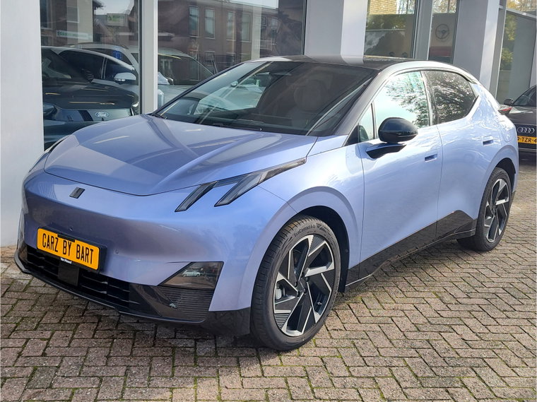 Foto van Lynk & Co 02