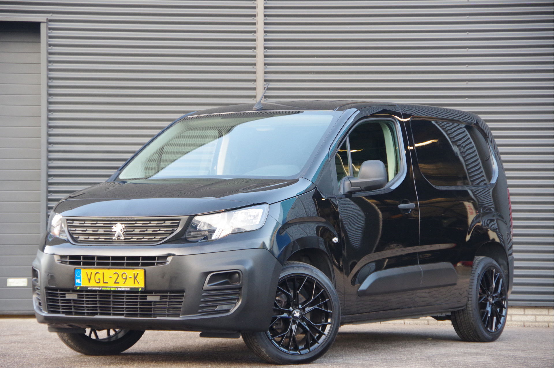 Foto van Peugeot Partner