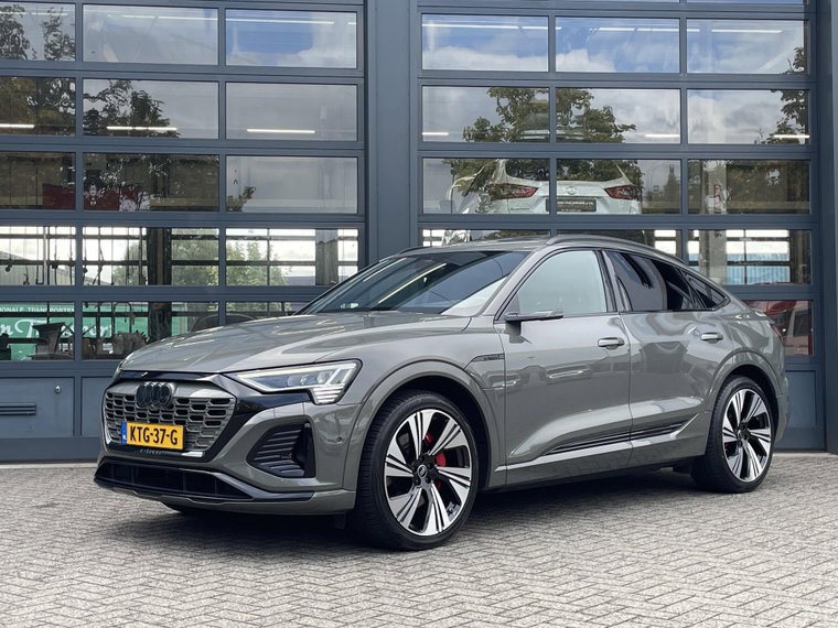 Foto van Audi Q8 Sportback e-tron