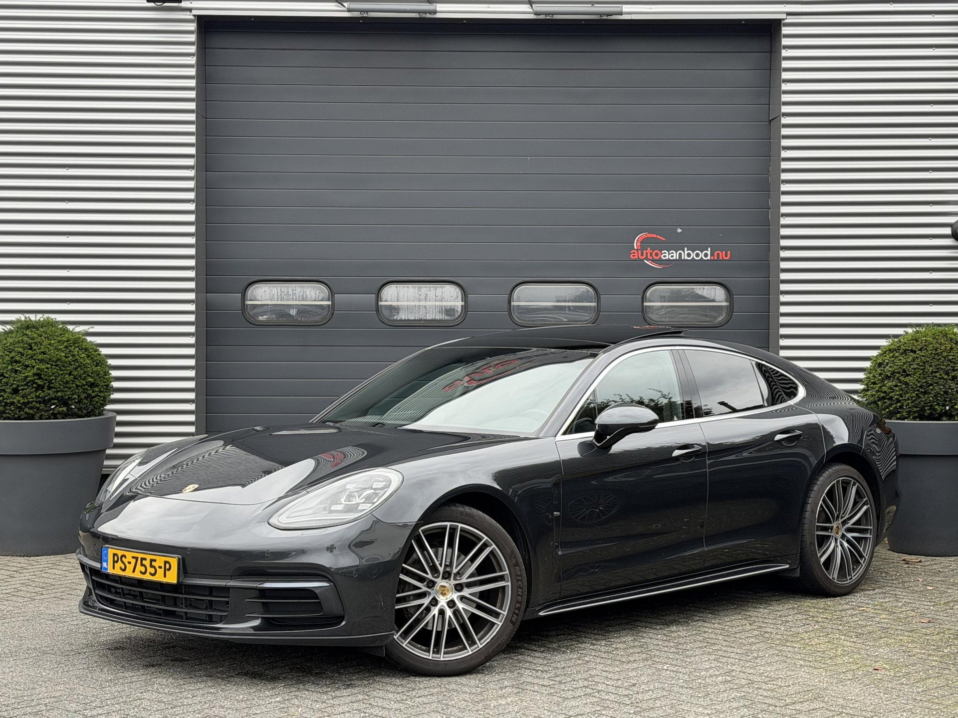 Foto van Porsche Panamera