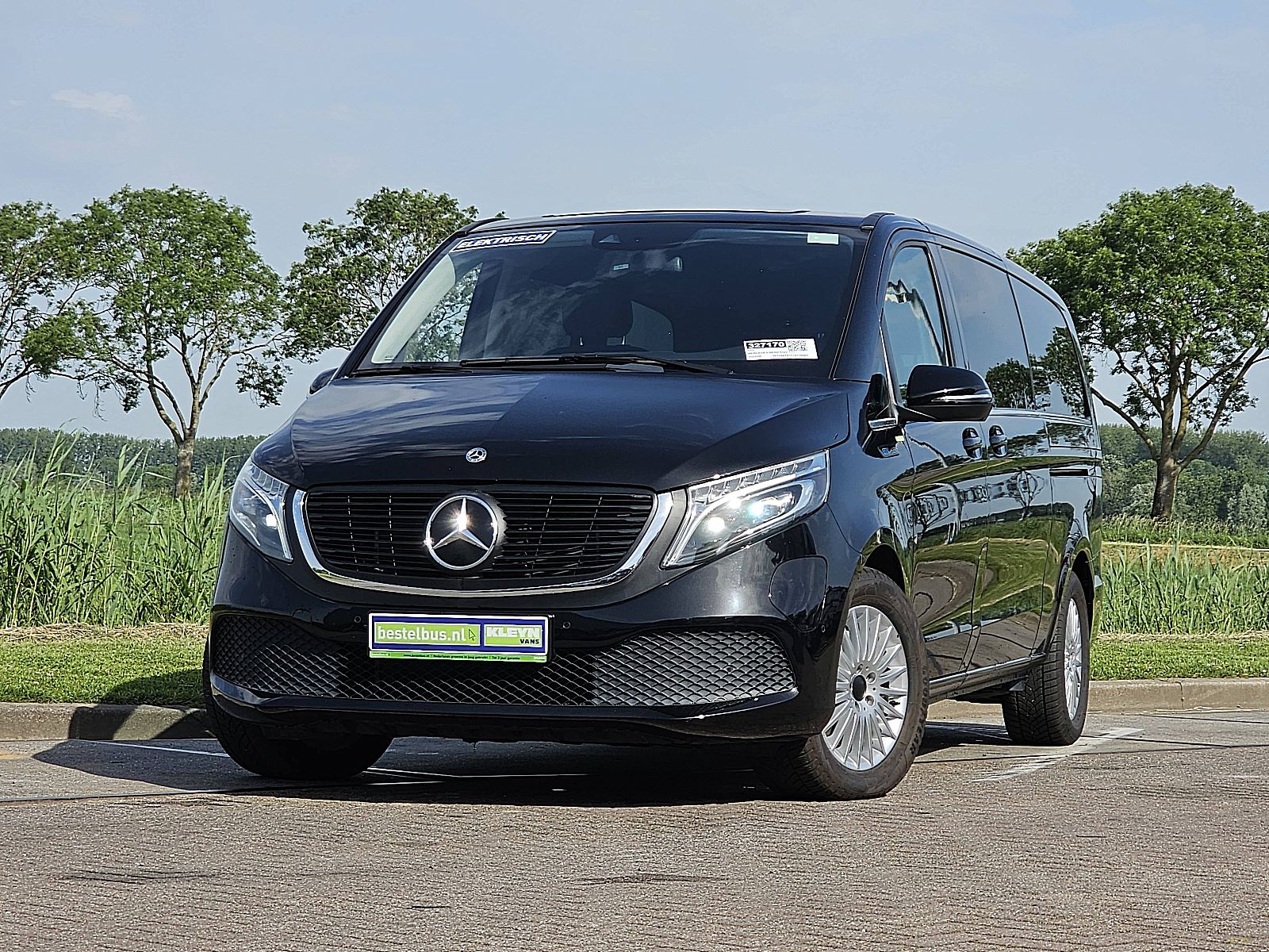 Foto van Mercedes-Benz EQV