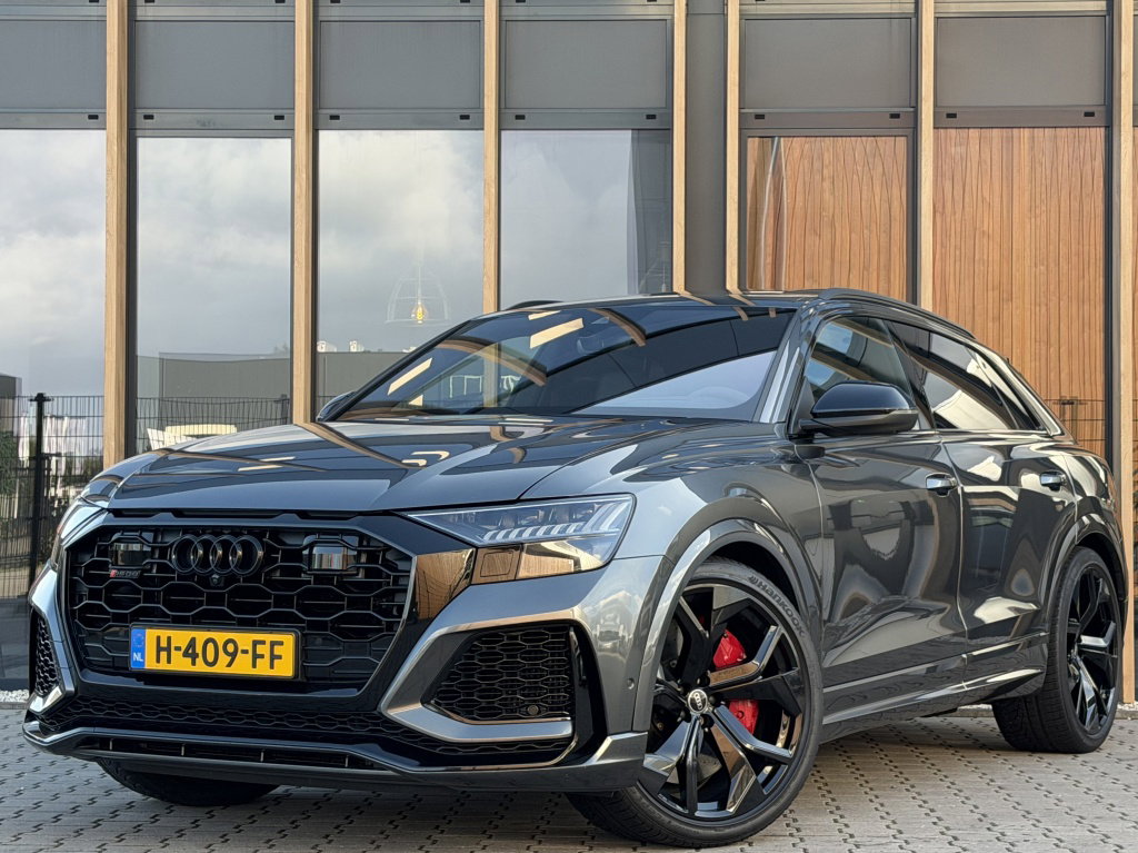Foto van Audi RSQ8