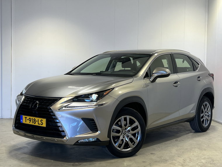 Foto van Lexus NX