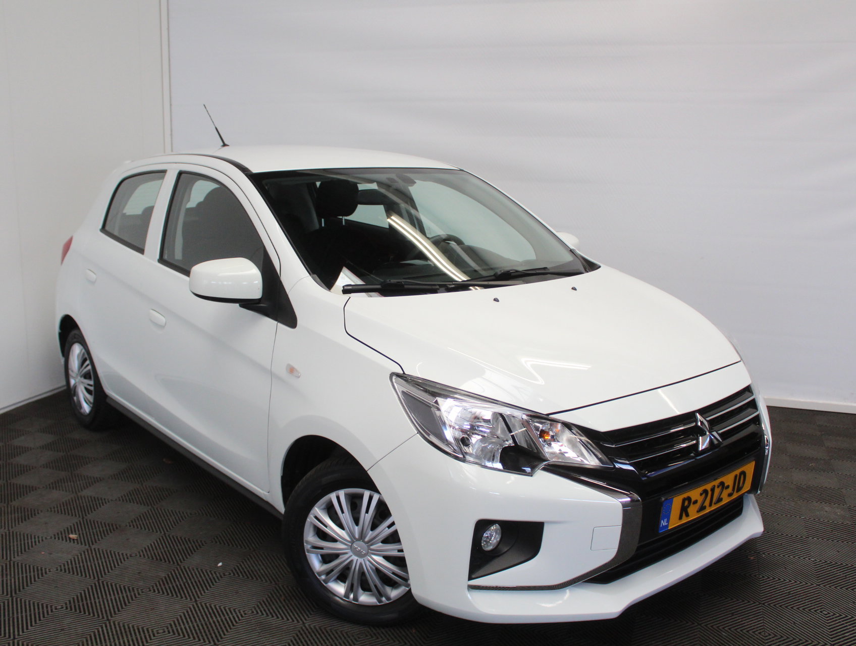 Foto van Mitsubishi Space Star