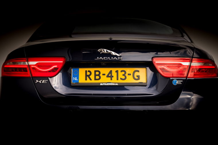 Jaguar XE