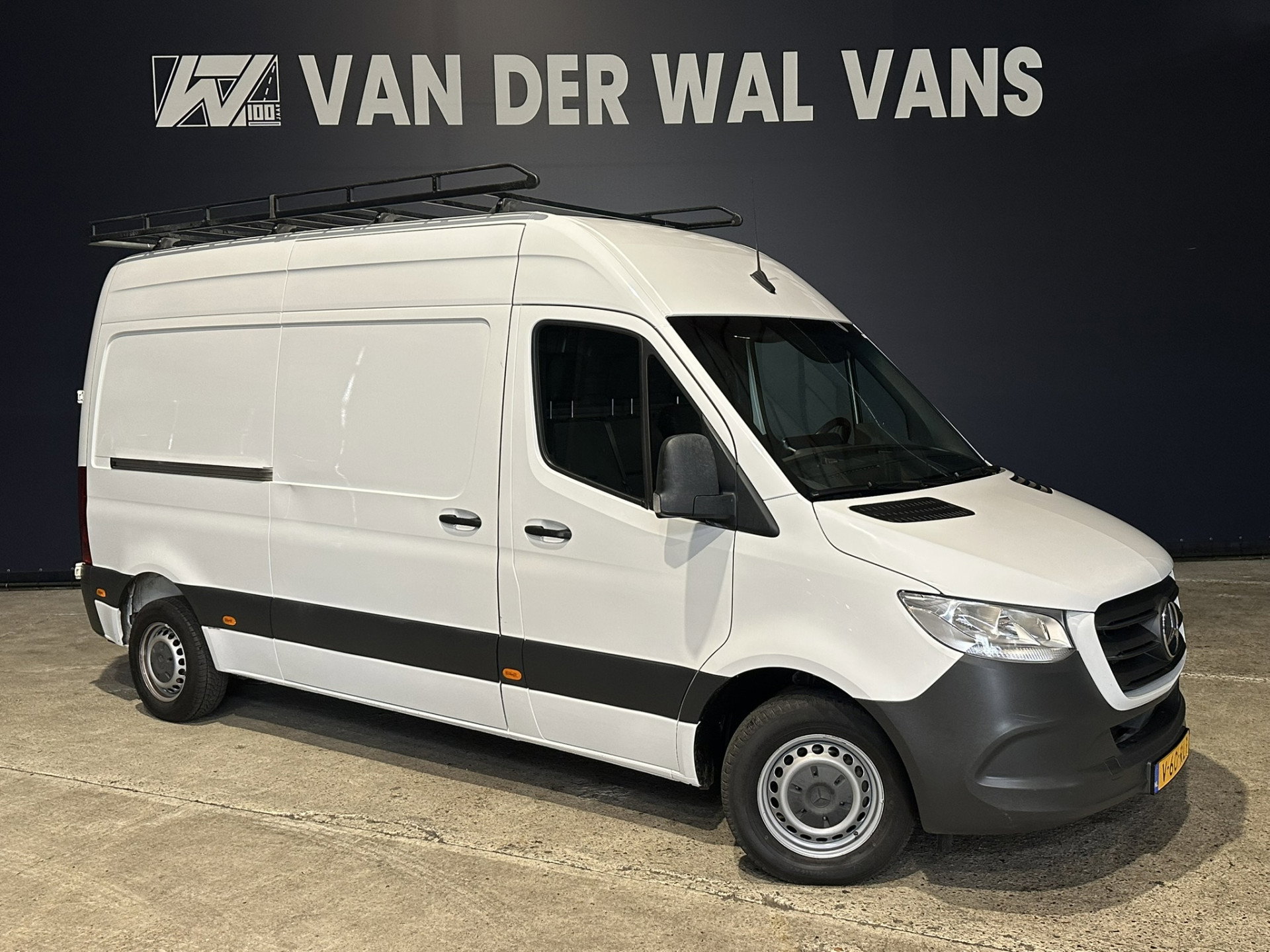 Mercedes-Benz Sprinter 314 CDI 143pk L2H2 Euro6 Airco | Camera | Imperiaal | Trekhaak | Apple Carplay