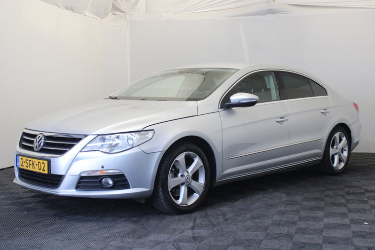 Volkswagen Passat CC foto 1