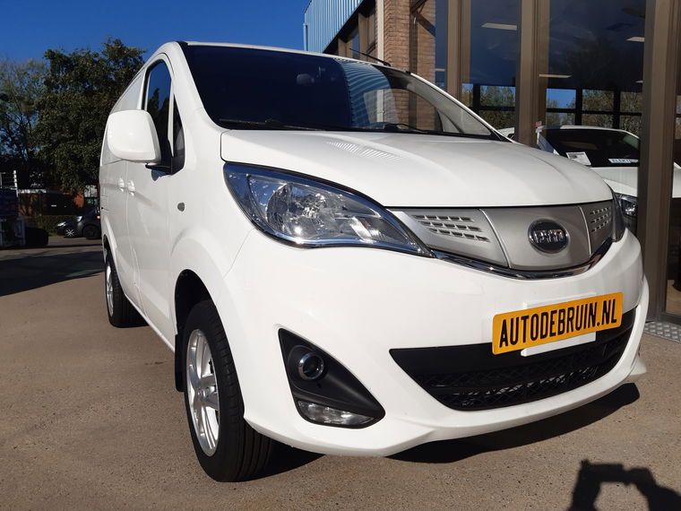 Nissan E-NV200