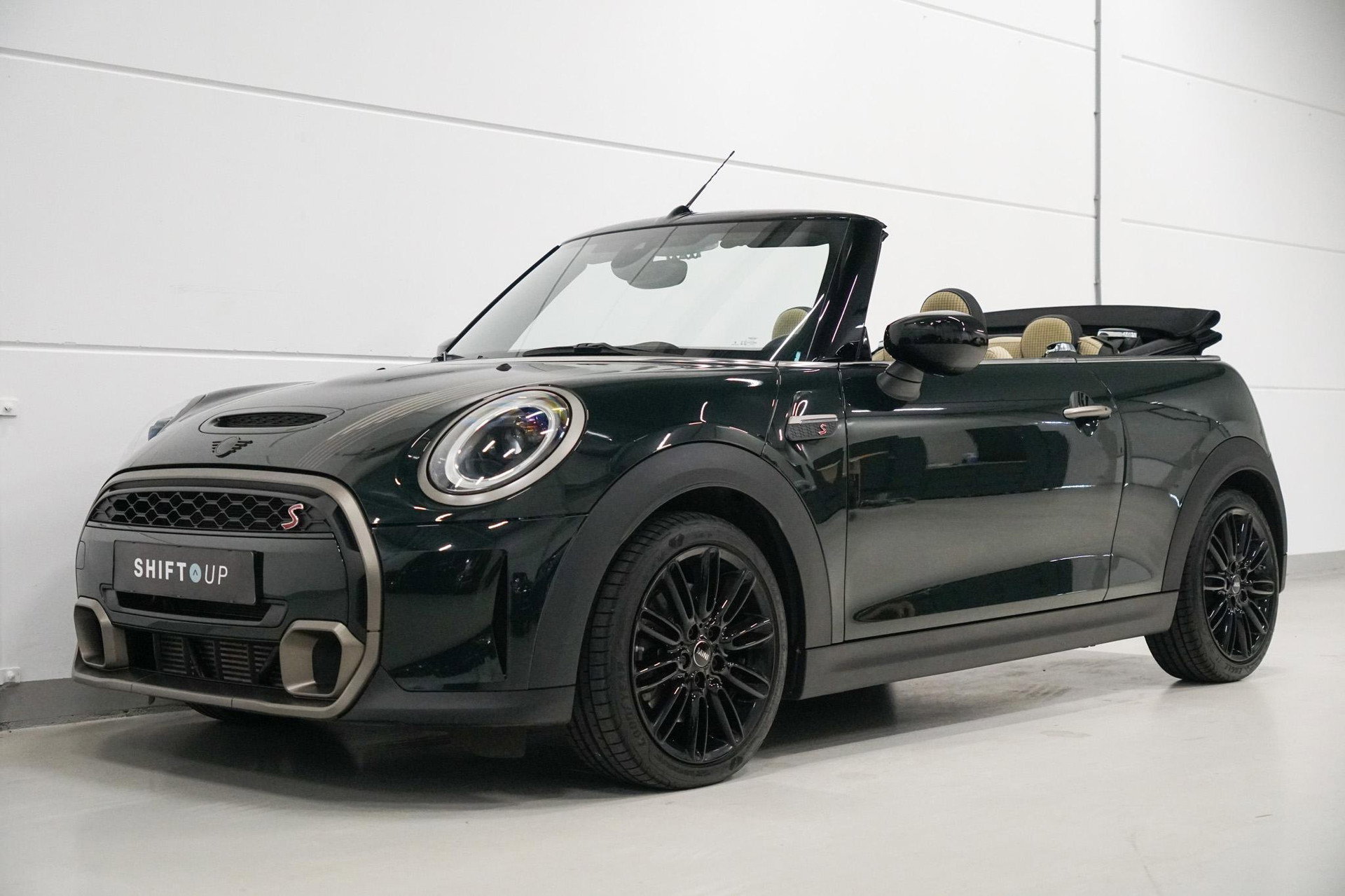 Foto van MINI Cooper S Cabrio