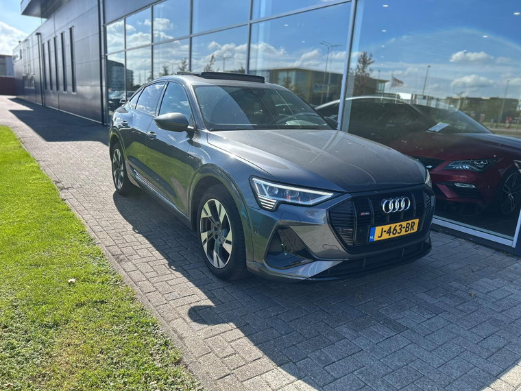 Audi e-tron foto 1