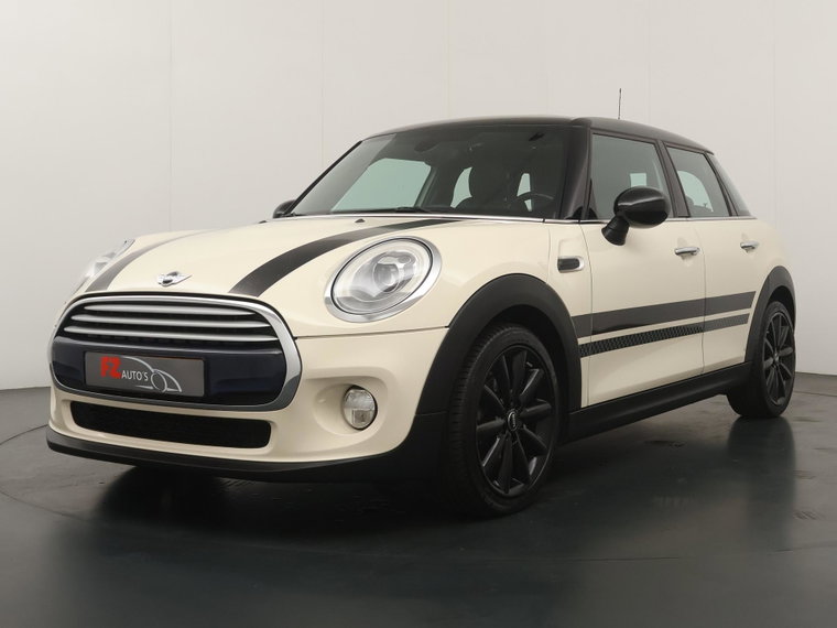 MINI 5-Deurs foto 1