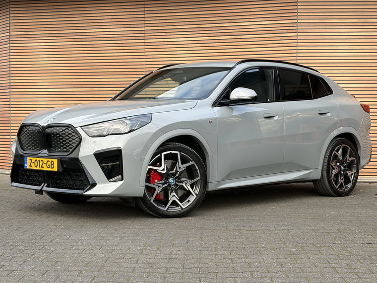 Foto van BMW iX2