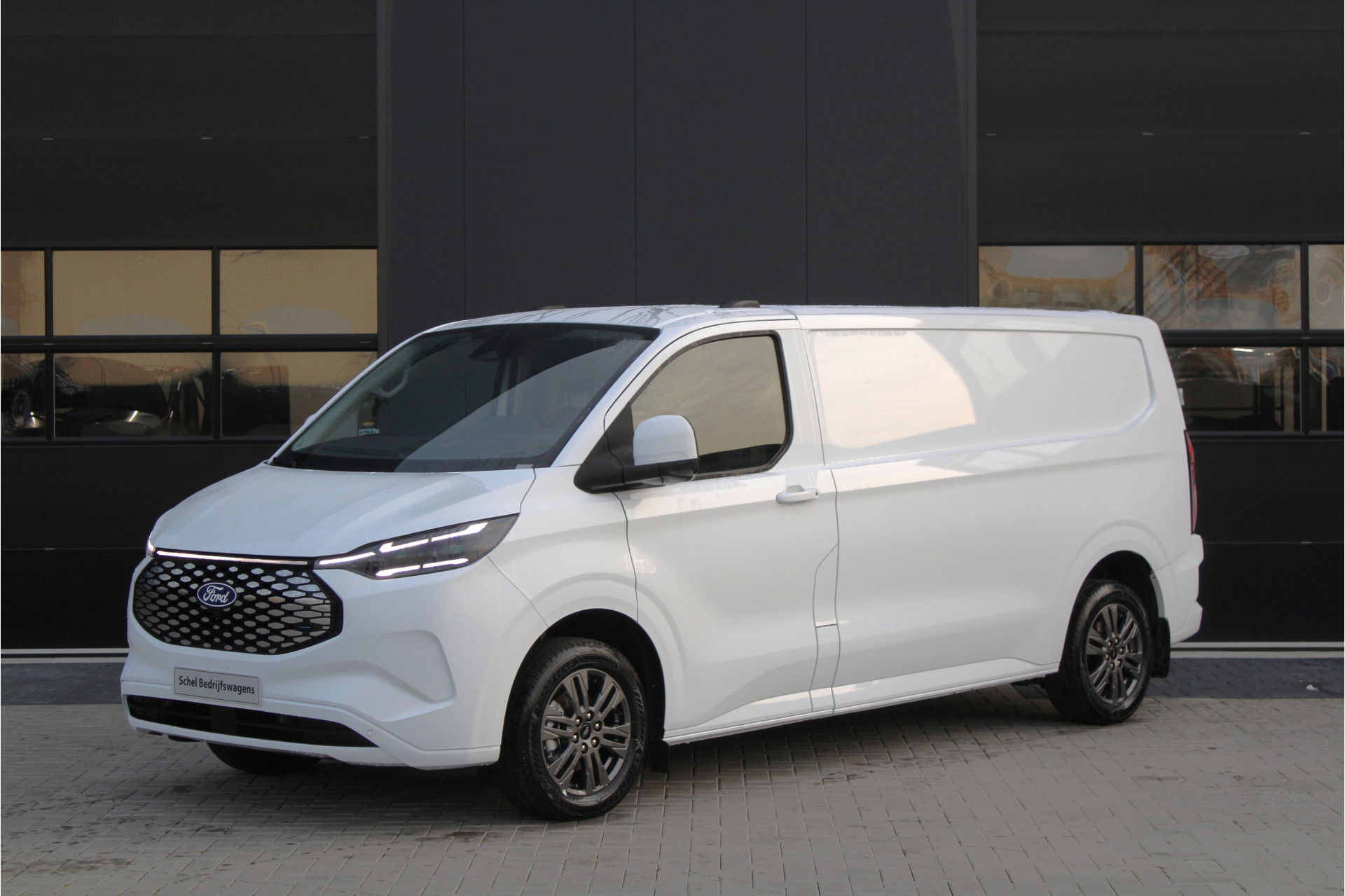 Foto van Ford E-Transit Custom